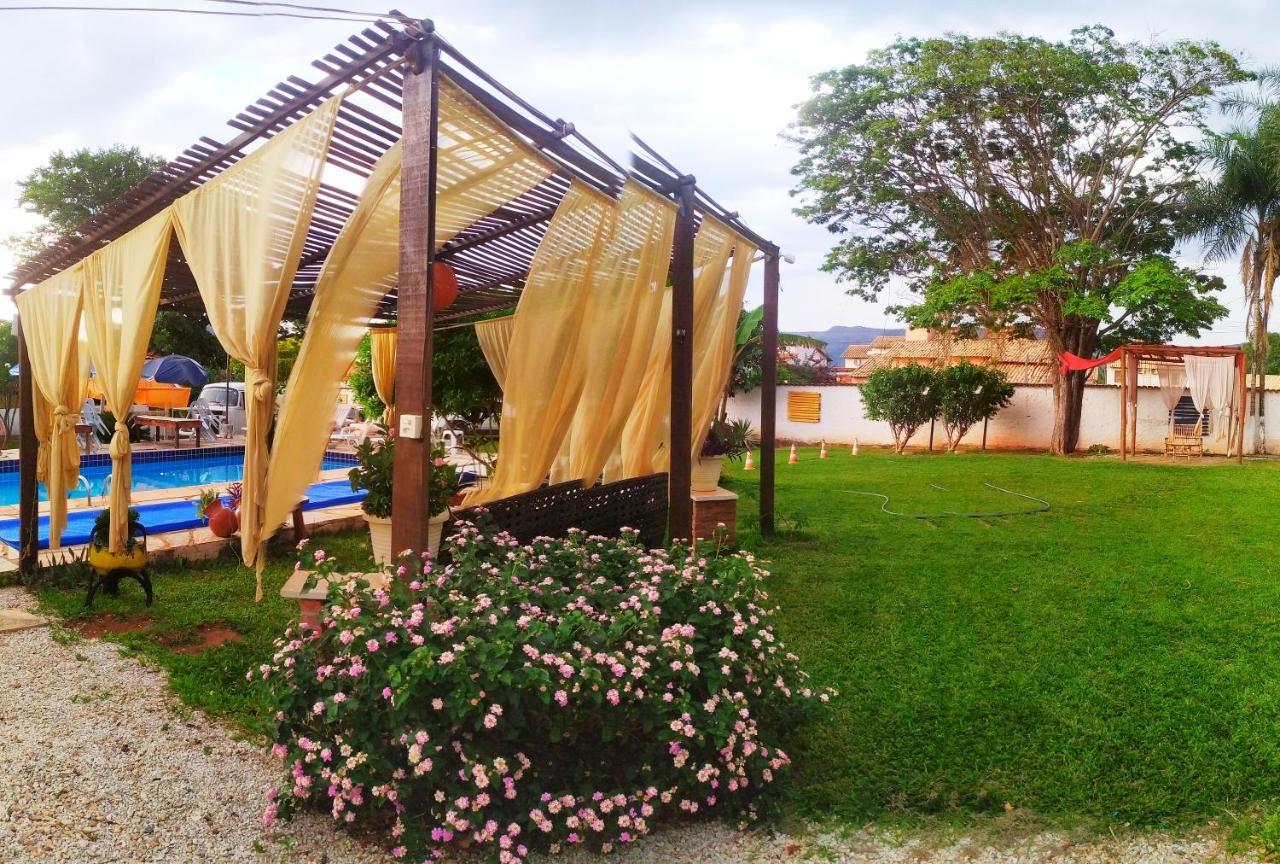 Chales E Camping Bela Vista Pirenopolis Exterior photo